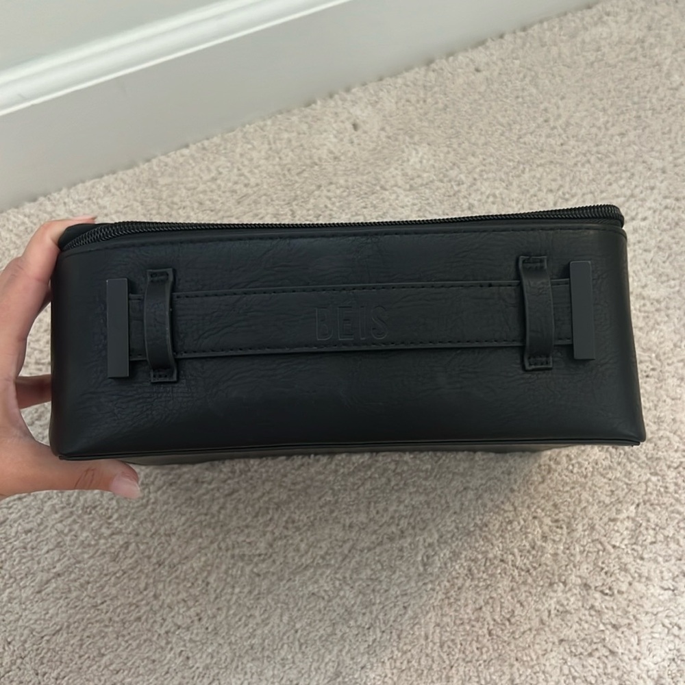 Beis Cosmetic Case - Picture 2 of 10